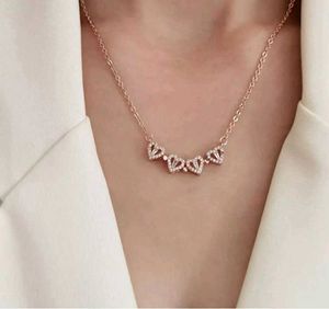 Elegant Rosegold tone fashion necklace for women