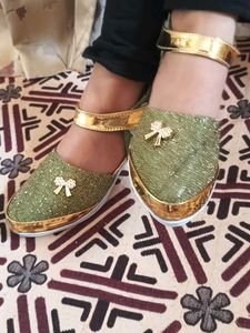 Girl Footwear