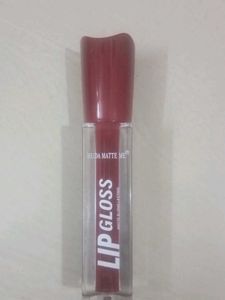 Huda Matte Me Lip Gloss