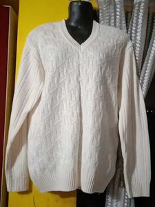 Elegant Cream V-Neck Sweater for man