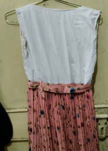 Floral Print Dress(knee length)