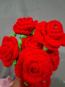Crochet Red 7 rose bouque