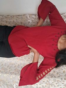 Bell Shape HAND Top
