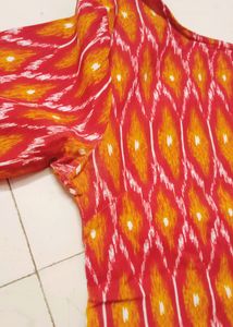 Red &amp; Yellow Printed Straight Kurta &amp; Leggings