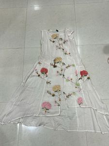 Floral Embroidered Kurta