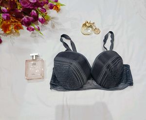 🇳🇿💫🔥 Imported Heavy Quality Paded Bra