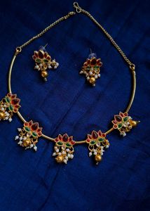 Lotus hasli necklace set