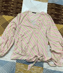 Ajio Cute Top With Tie Up