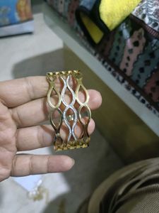Gold Tone Bangle Bracelet