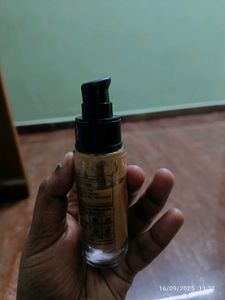 NYKAA All Day Matte Foundation