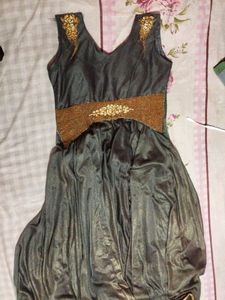 Party Wear Gown 🖤