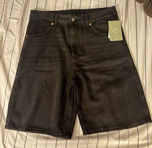 H&M BERMUDA LOW DENIM SHORTS