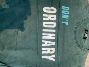 Green Graphic Print Sweatshirt