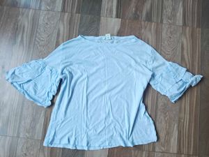Ruffle Top