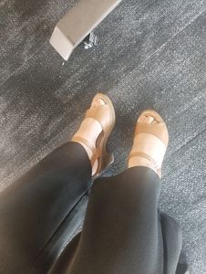 Bata Women&#39;s Tan Heels