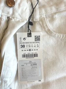 NEW ZARA White Denim Shorts