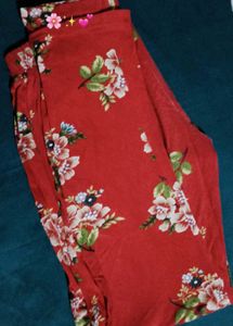 Floral Print Leggings/ Lower With pockets.