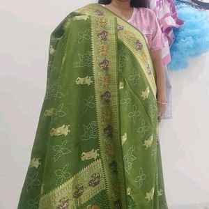 Dola Bandhni Saree Weaving mistake