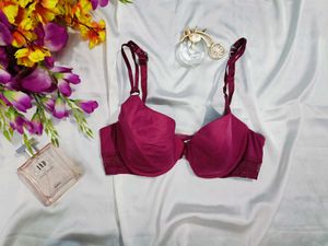 🇳🇿🎀💫Burgundy Lace Trim Bra