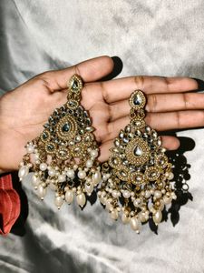 Kudan Pearl Earrings