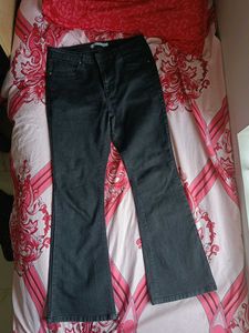 Bootcut / Flared Jeans