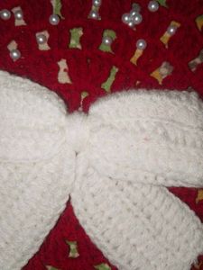 Crochet Back Clip with White Bow