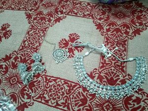 AD Necklace Earring Set