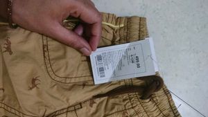 Animal Print Cropped Pants
