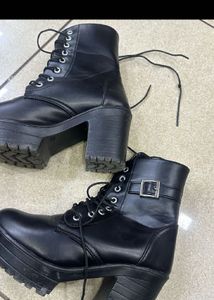 Title: Pristine Chunky Platform Combat Boots