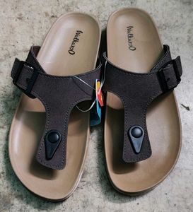 Walkaroo womens Brown Thong Sandals