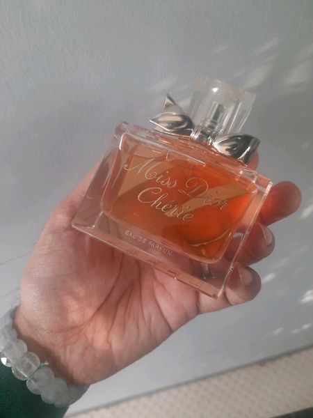 ☆Miss Dior Chérie Eau de Parfum#100㍉廃盤希少 ☆Miss Dior Chérie Eau de Parfum#100㍉廃盤希少 希少品 Miss Dior Chérie