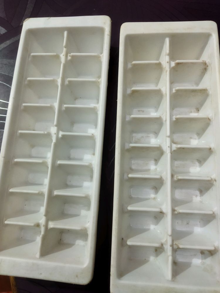 Ice Tray And Ice Cream Stand