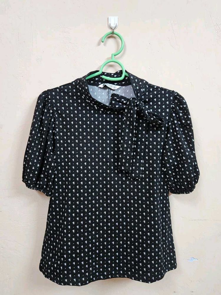 Triangle Print Tie Neck Top