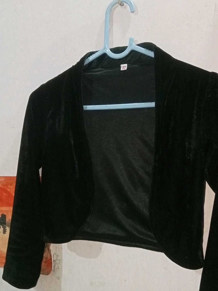 Crop Jacket With Full Sleeves