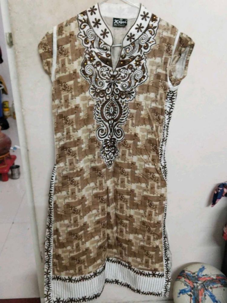 Brown &amp; White Print Kurti