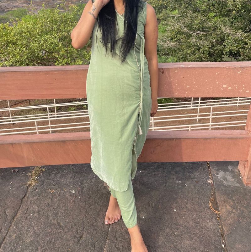 Beautiful velvet kurta set