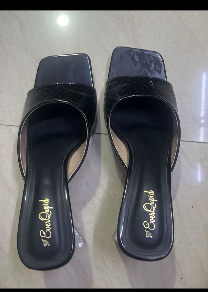 Ever Qupid Black Heels