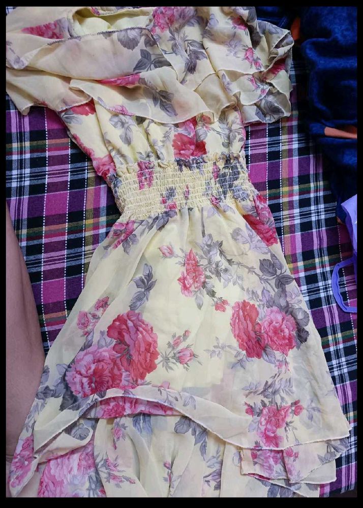 BEAUTIFUL WOMEN DRESS