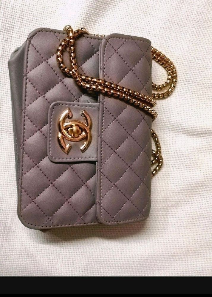 Gucci Symbol Sling Bag 🛍️