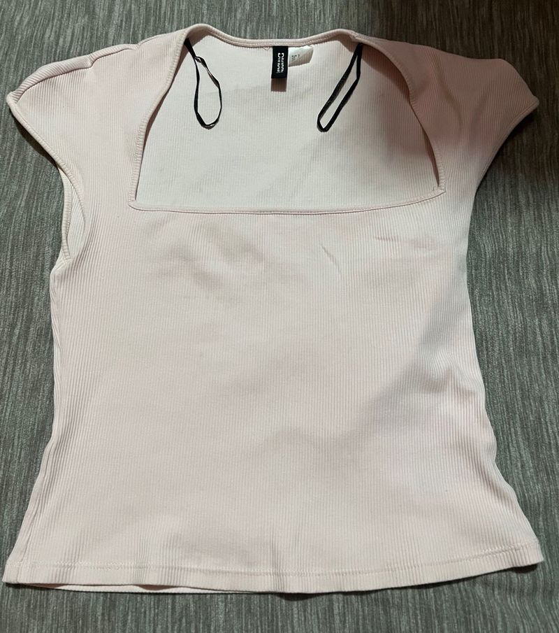 HnM Cap Sleeved Top With A Square Neckline