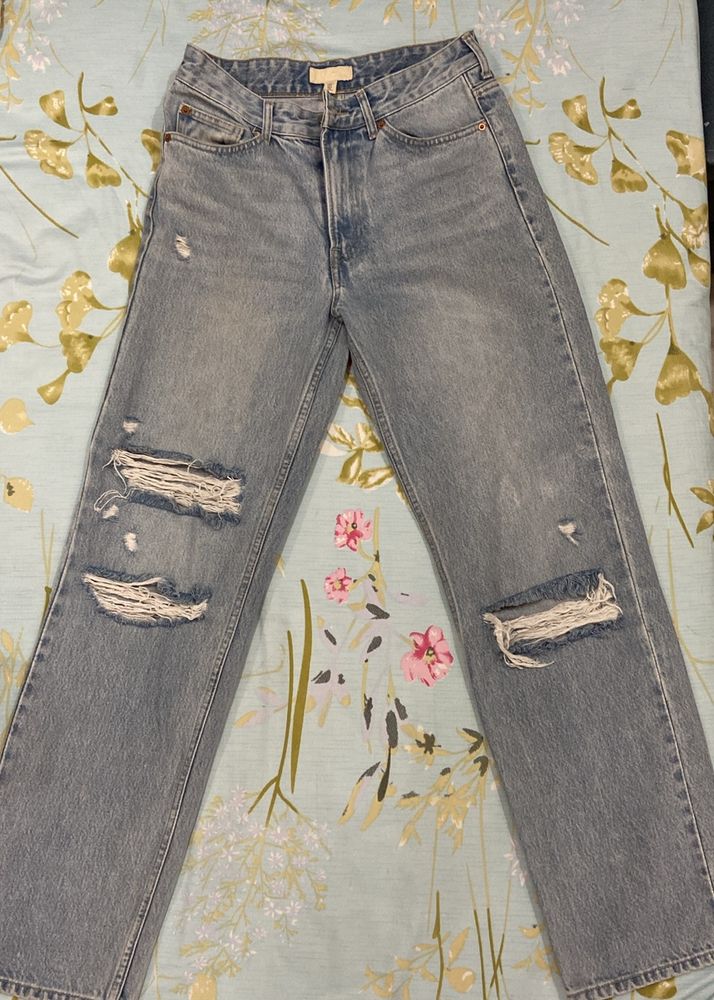 H&amp;M Light Blue Straight Ripped Jeans