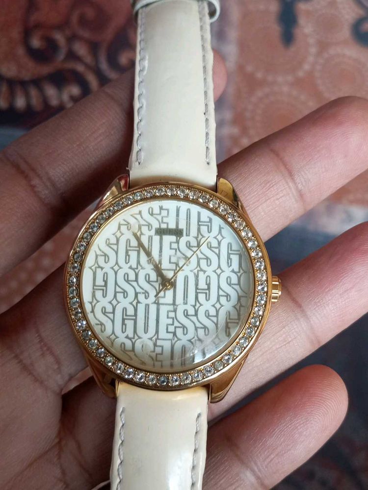 Guess Orignal Analog White Dial Women&#39;s Watch