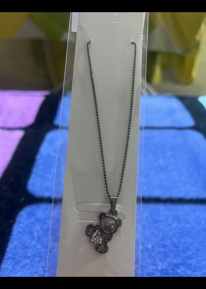 Trendy Neck Chain - Teddy Pendent #111