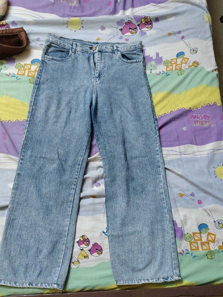 Wide Leg Light Wash Jeans