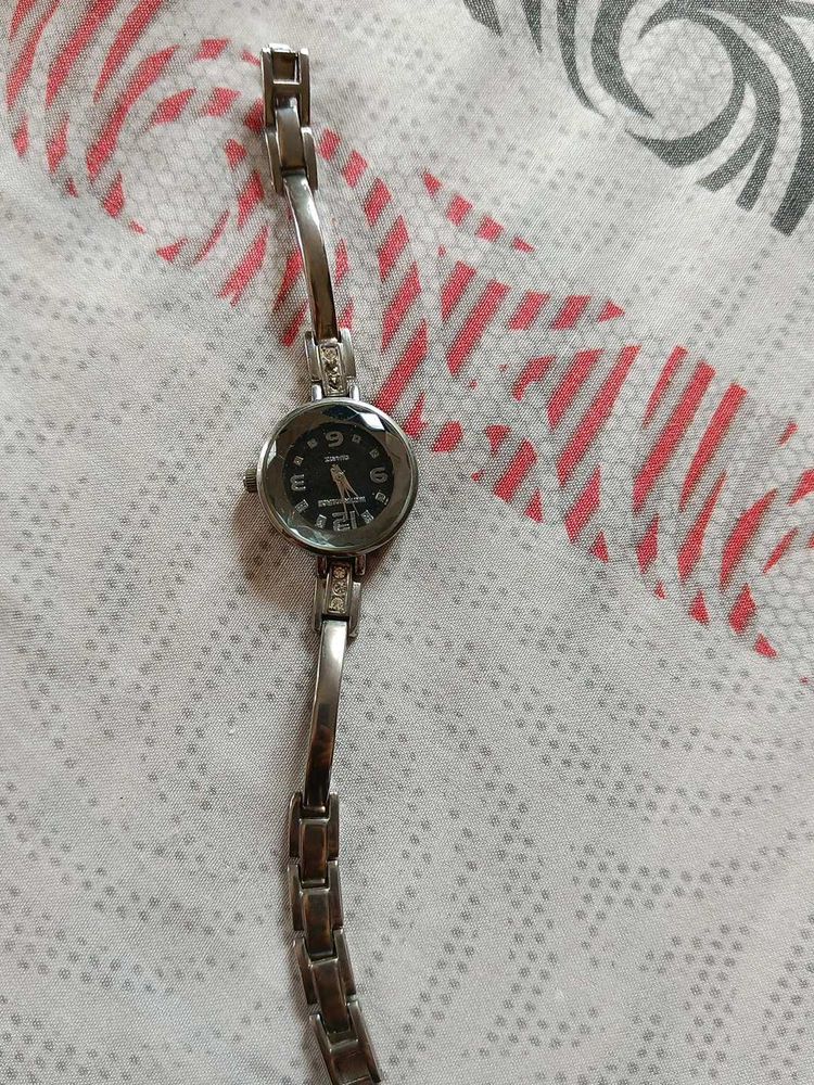 Quartz Ladies Watch