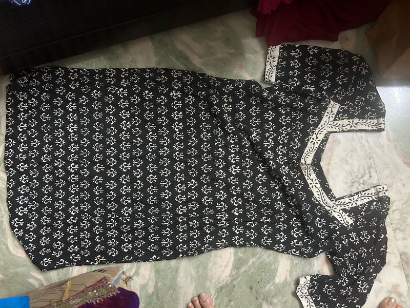 Black &amp; White Print Chudidhar Set