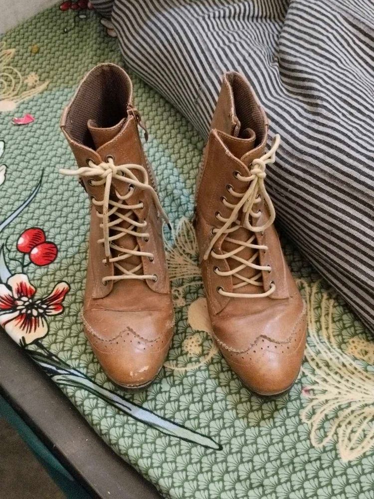 Boots For Women Brown Colour
