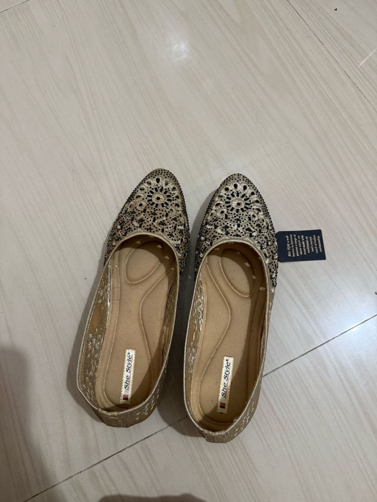 She Style Gold Embellished Flats