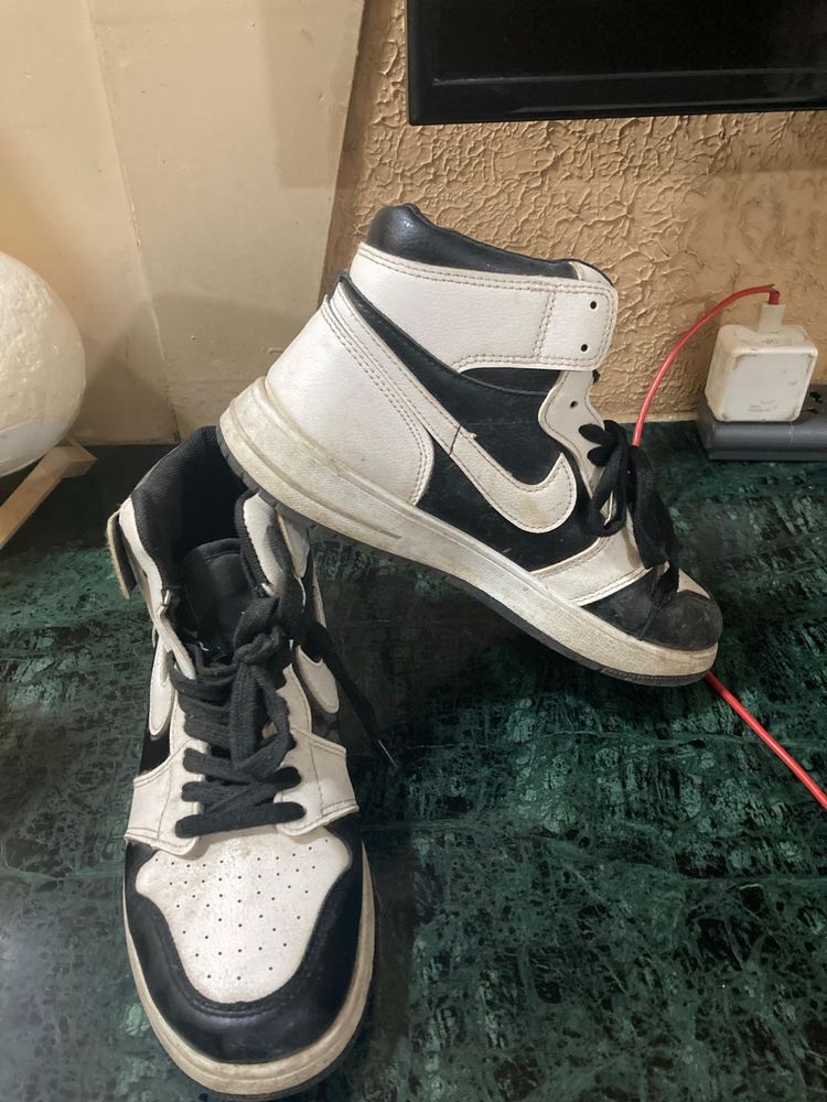 Nike High Top Sneakers - Black &amp; White