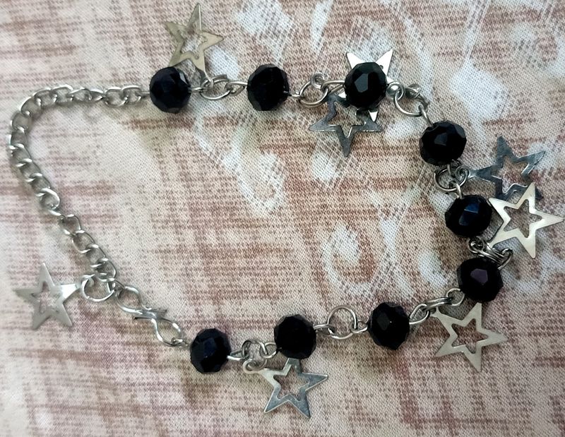It&#39;s A Hand Chain